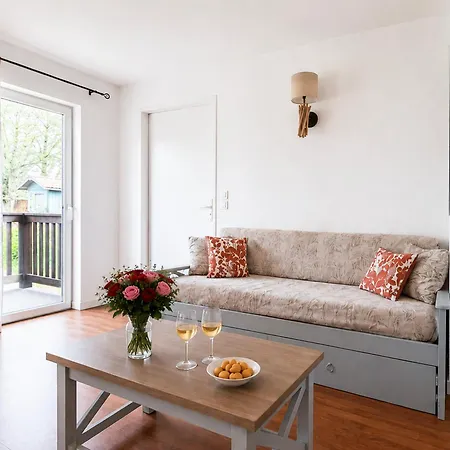 Appartamento Domaine Des Grands Lacs One Bedroom With Pool And