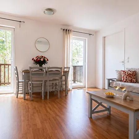 Domaine Des Grands Lacs One Bedroom With Pool And *