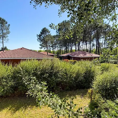 Domaine Des Grands Lacs One Bedroom With Pool And * Parentis-en-Born